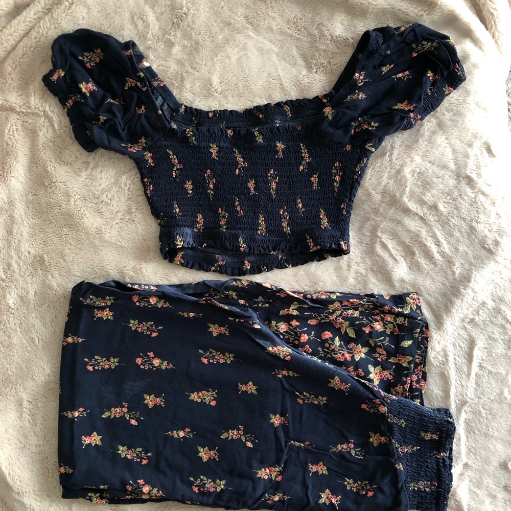 Navy and Pink Floral Off The Shoulder Top and Wide Leg Pants Set - Picture 8 of 13